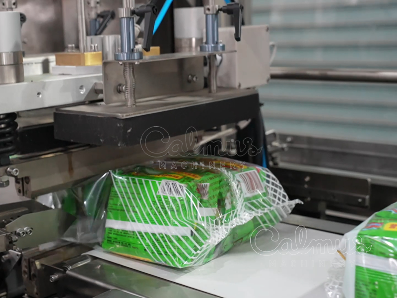 플로우 포장 백 커팅 - 봉지라면용 카토닝머신