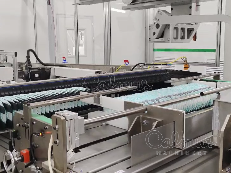 Verpakkingsmachine voor maandverband en luiers