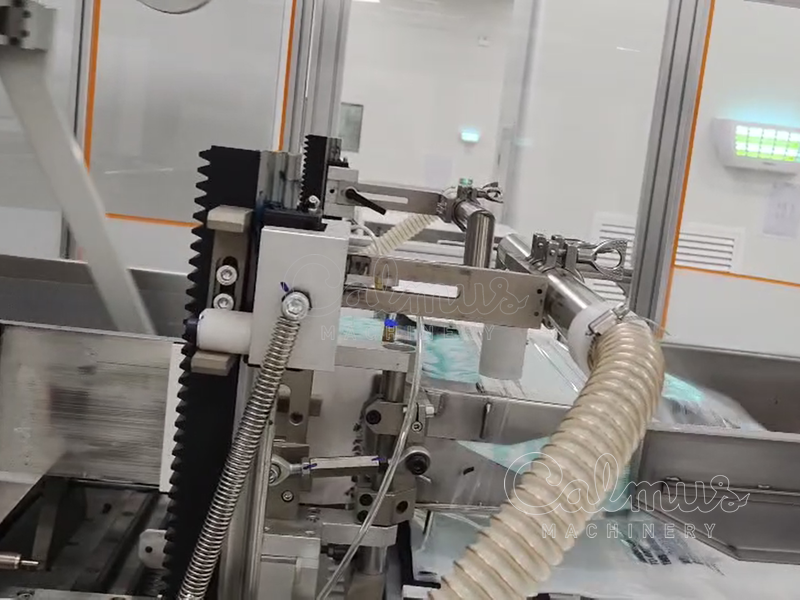 Упаковка подгузников в пакеты - Упаковочная-машина